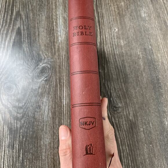 HOLY BIBLE NKJV RED LETTER EDITION NELSON LEATHERTOUCH New King James Version - Picture 2 of 11